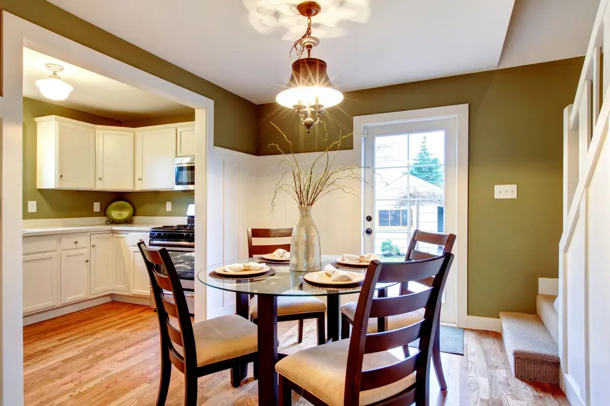 Common Lighting Errors Can Dim Your Home's Appeal