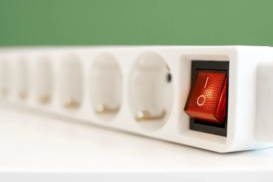 Heat Waves Strain Power Grids, Raising Blackout Risks