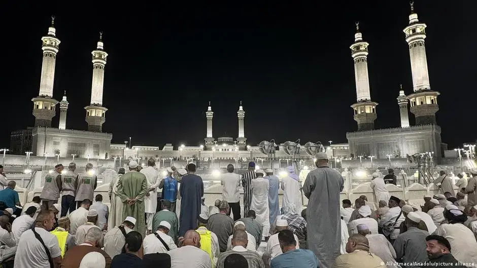 Mass Pilgrimage Amid Conflict