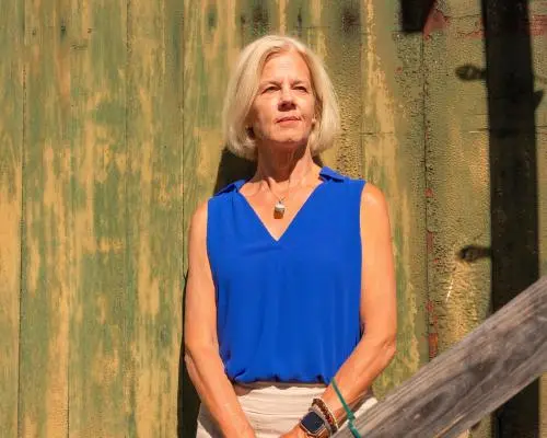 BETH MACY PLANS TO TURN VICTORIA’S 6TH CONGRESSIONAL DISTRICT