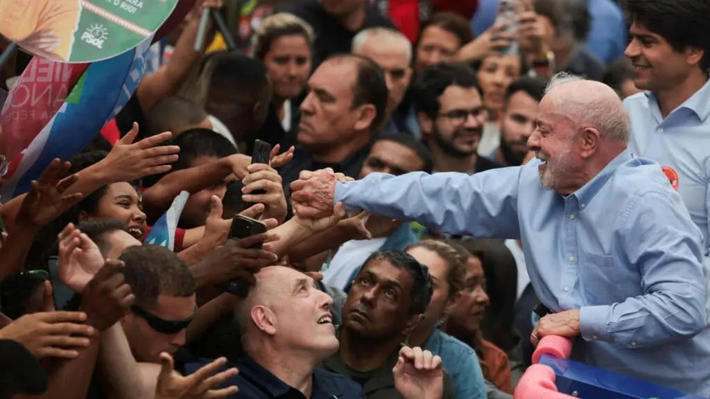 Brazil's President Lula Bans Online Gambling Ahead of Presidential Election