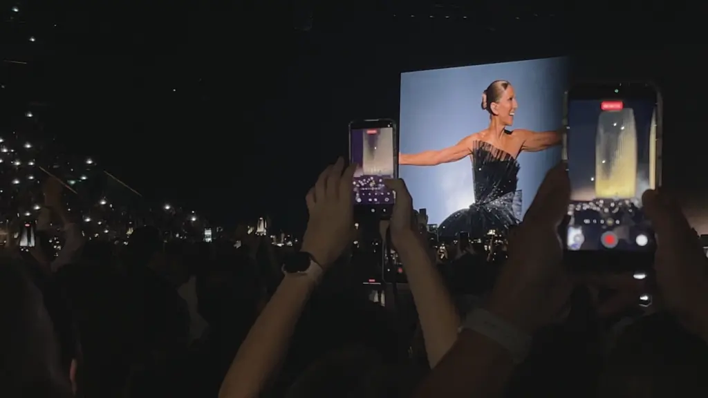Céline Dion’s High‑Tech Paris Residency Marks Triumphant Return from Illness
