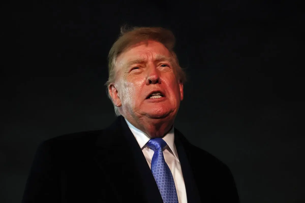 Trump Heads to Ohio for Key Senate Rally Amid Tight Race