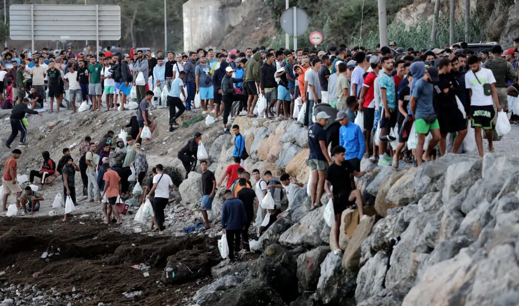 Frontex suspends migrant reintegration program after budget exhaustion