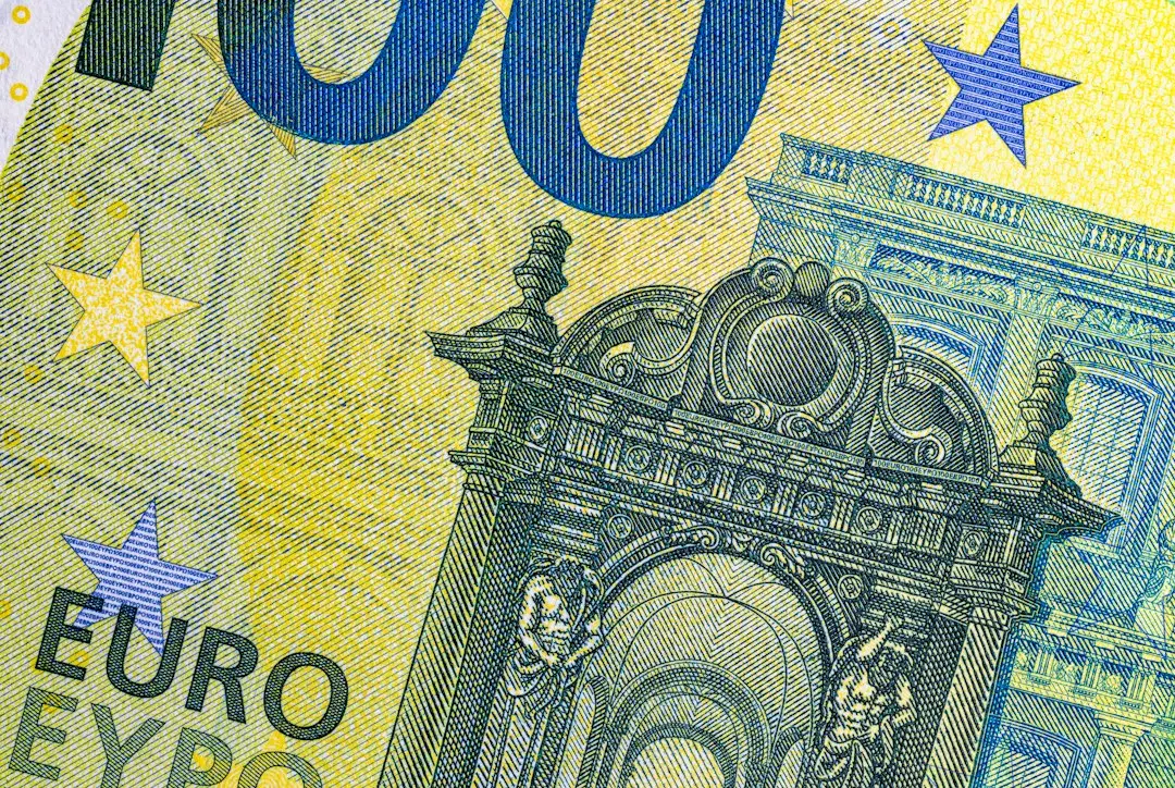Investors pledge billions at Berlin summit