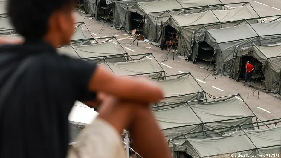 Italy extends border controls for Spanish travelers