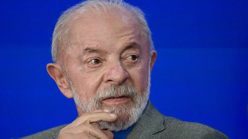 Lula's Party Accuses Meta of Election Interference Ahead of Brazil Runoff