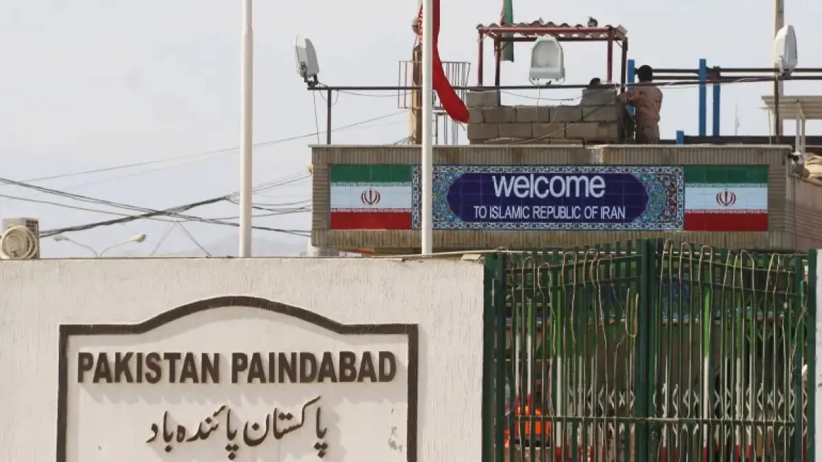 Pakistan Suspends Border Trade with Iran Amid Security Concerns