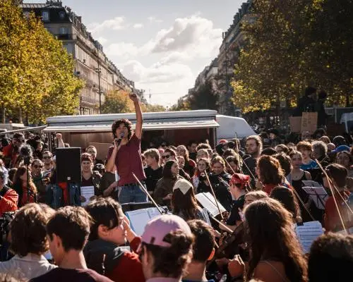 Paris street musicians join student protests
