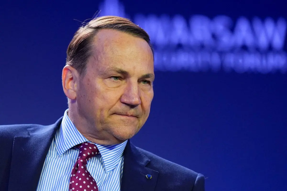 Polish Government Challenges Musk Over Starlink Restrictions in Ukraine