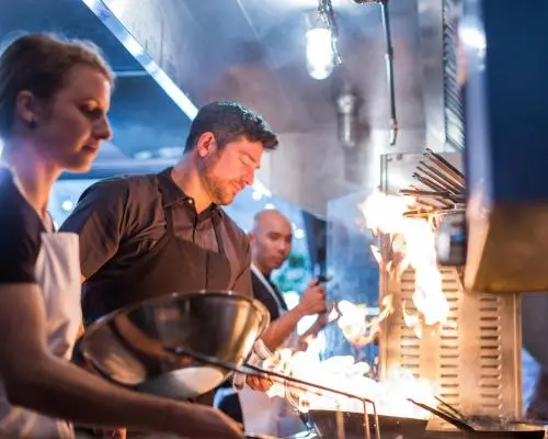 Restaurant Kitchen Workers Face Severe Indoor Air Pollution Risks