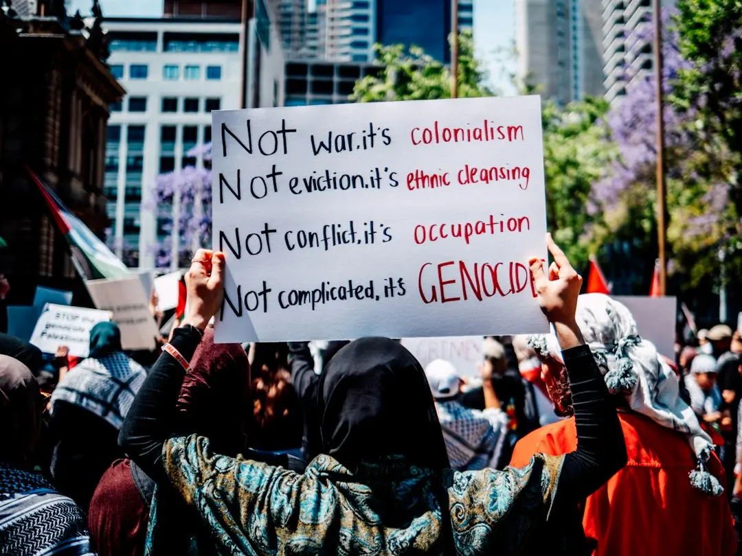 Sydney Protest Inquiry Finds Limited Violence by Demonstrators