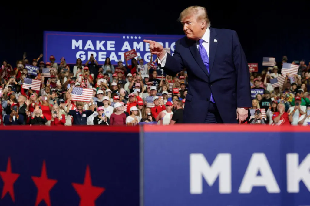 Trump Adds Iowa and Kansas Rallies as Early Voting Accelerates