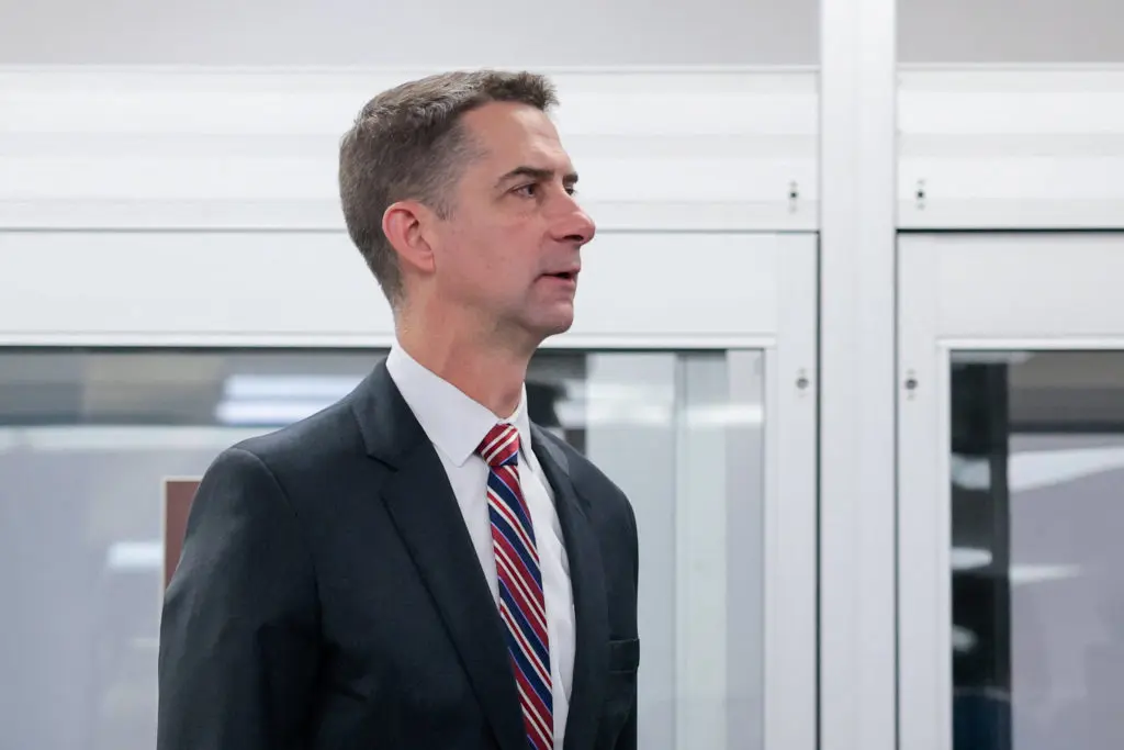 Trump Urges Arkansas Senator Tom Cotton to Support Permanent Daylight Saving Time